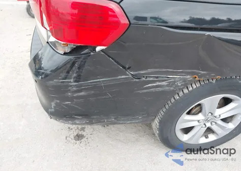 2008 Honda Odyssey Touring z USA, uszkodzony, nr VIN 5FNRL38948B093282